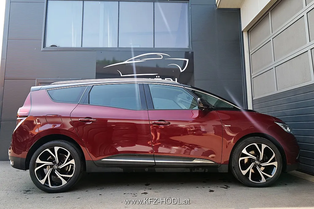 Renault Grand Scénic Energy dCi 160 EDC Bose Image 5