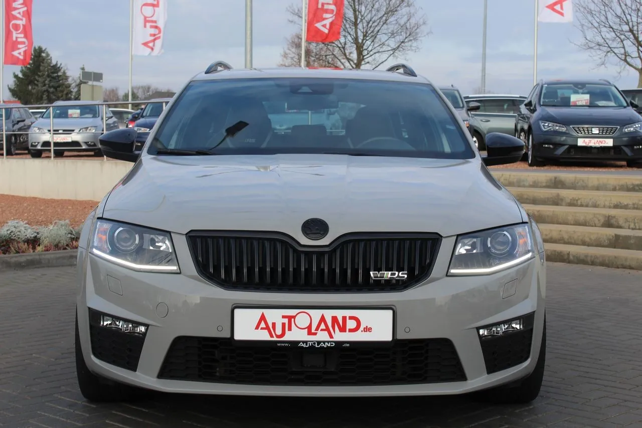 Skoda Octavia 2.0 TSI RS 230...  Image 2